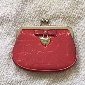 Cute Coach Patent Leather Coin Purse